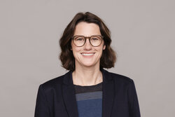 Stadtrat-26-Celine-Widmer-01-PRINT-4500px-ARGB-00-HG